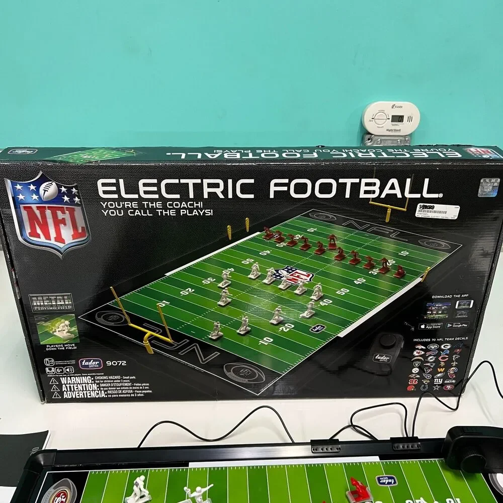 NFL Electric Football Game Field Tudor Games #9072